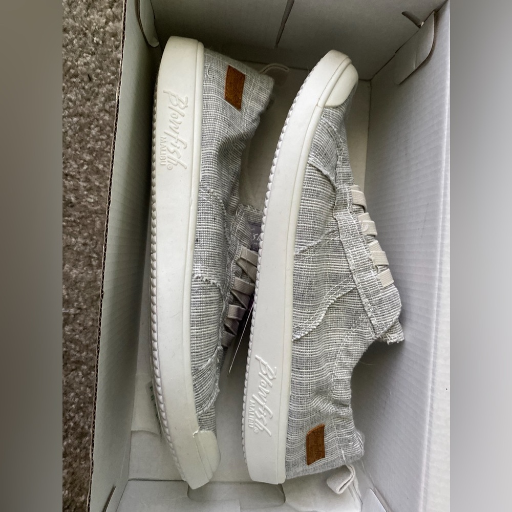 Blowfish Sneakers 8.5 - Picture 4 of 6
